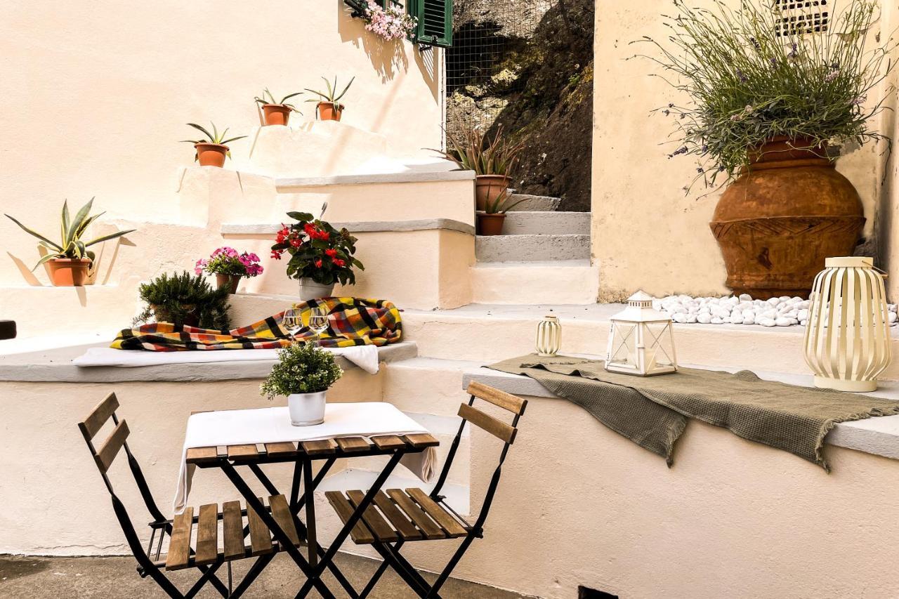 Casa Storica Con Terrazzo Castellina Marittima Exterior foto