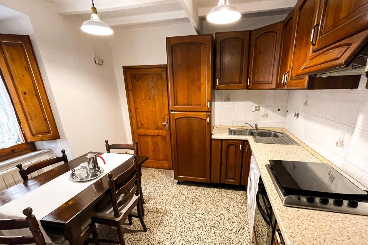 Casa Storica Con Terrazzo Castellina Marittima Exterior foto