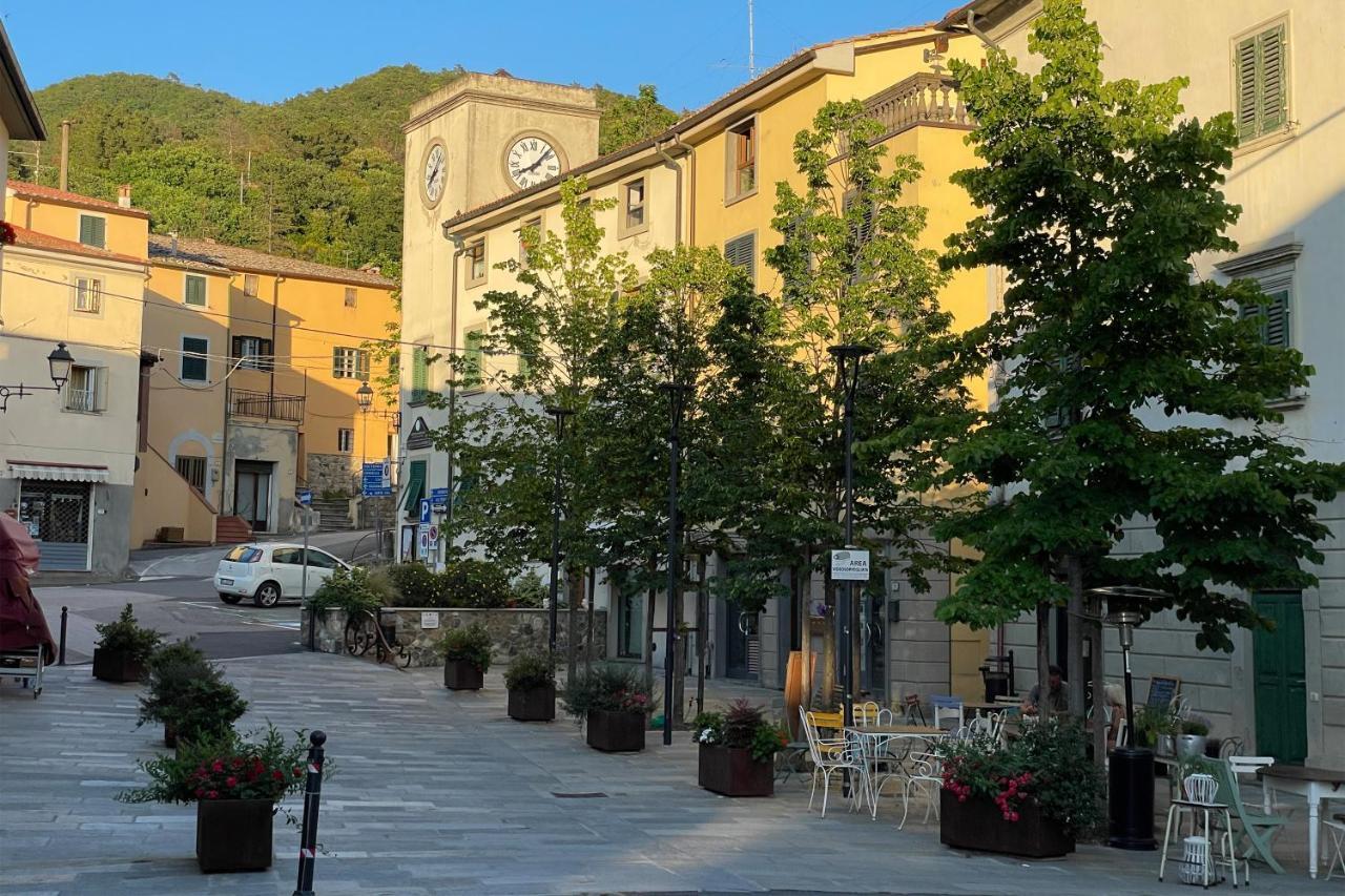 Casa Storica Con Terrazzo Castellina Marittima Exterior foto